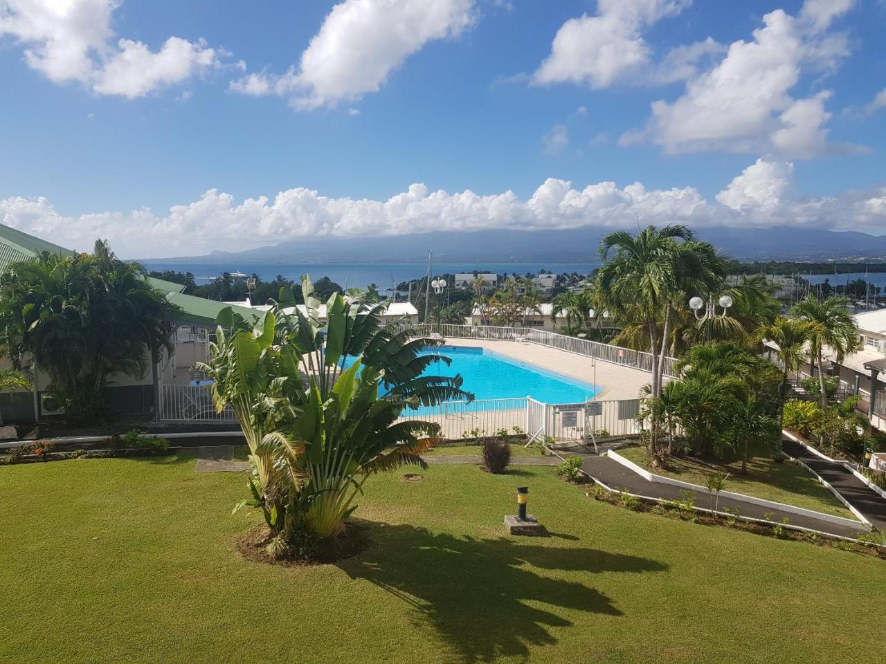 Superbe Studio En Duplex, Vue Sur Mer Et Piscine Apartment Le Gosier  Exterior photo